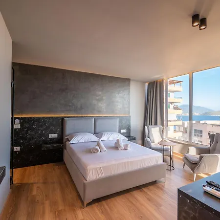 Ersa Luxury شقة *