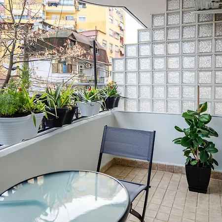 Al Apartment