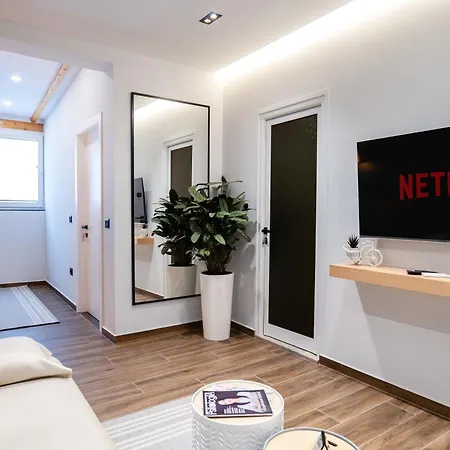 Al Apartment