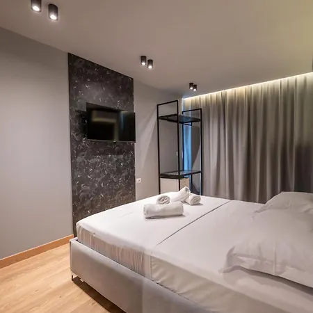 Ersa Luxury Apartment *