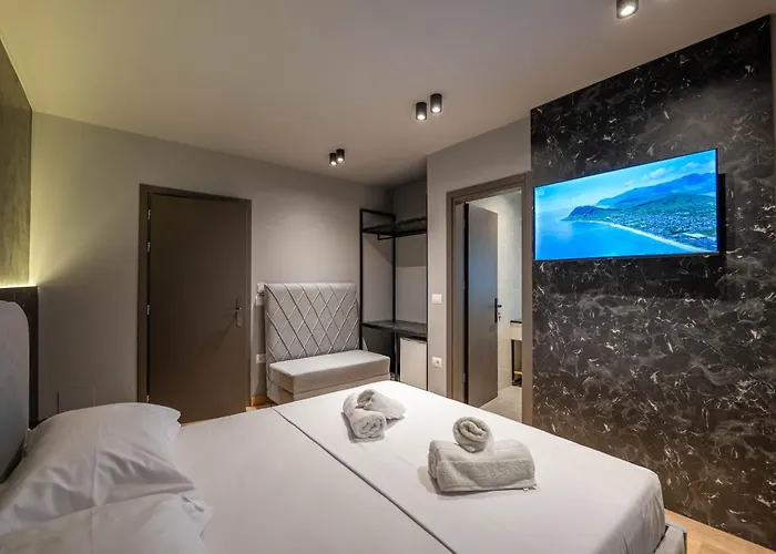 Ersa Luxury Apartment